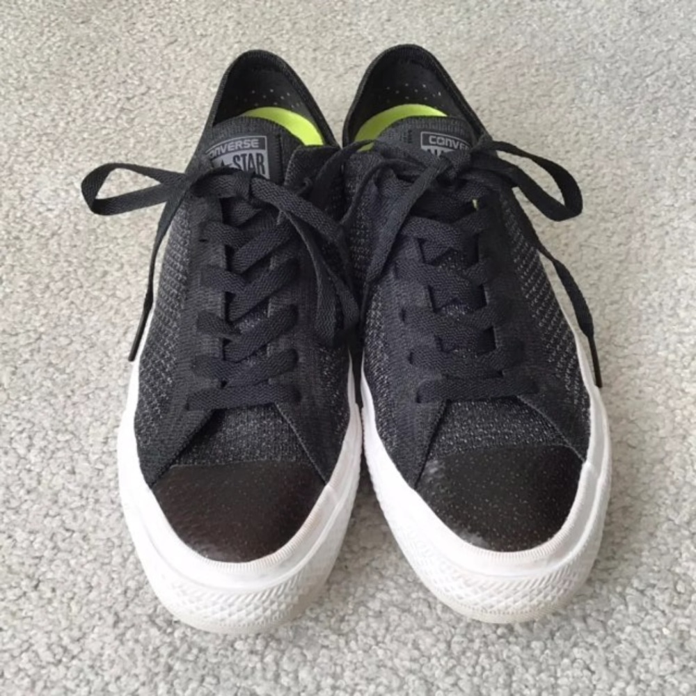 Converse Chuck Taylor Low Top All Star Sneakers